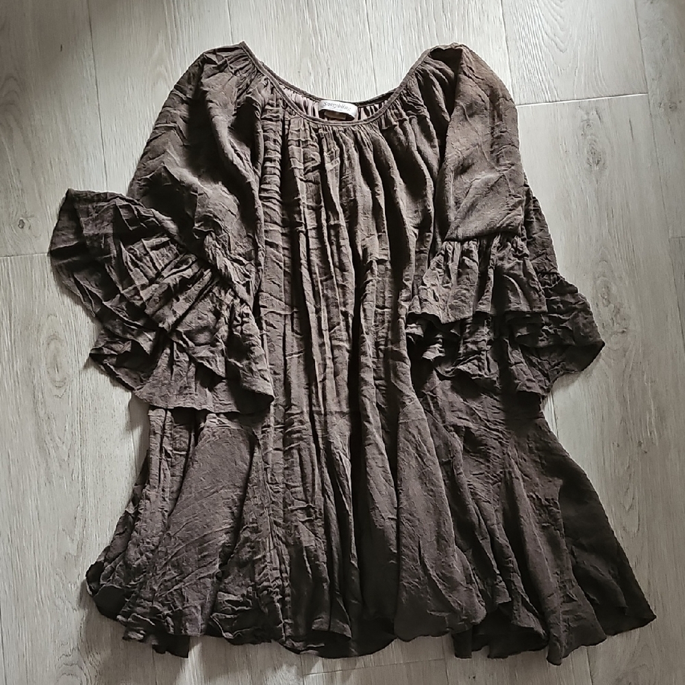 Chic Flowy Ruffle Sleeve Blouse